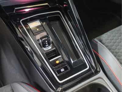 VW Golf GTI Clubsport 2.0 TSI 300CV DSG7 (2023) - Photo 14