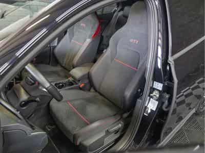 VW Golf GTI Clubsport 2.0 TSI 300CV DSG7 (2023) - Photo 7