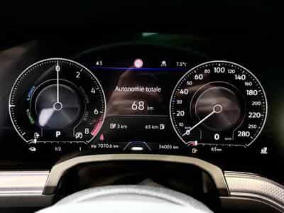 VW Touareg 3.0 R 4Motion eHybrid 462 CV ** Toit ouvrant ** Susp. pneuma (2022) - Photo 15