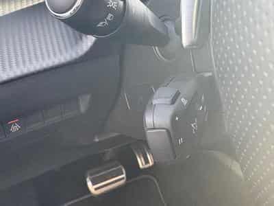 Peugeot 2008 1.5 HDI 130 GT EAT8 * GARANTIE 36 MOIS * (2023) - Photo 10