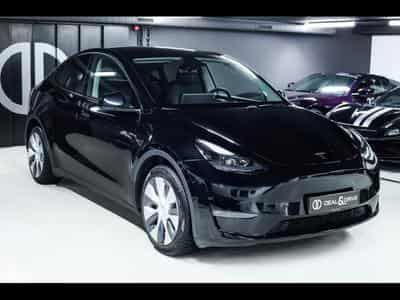 Tesla Model Y Y LONG RANGE DUAL MOTOR AWD (2023) - Photo 6