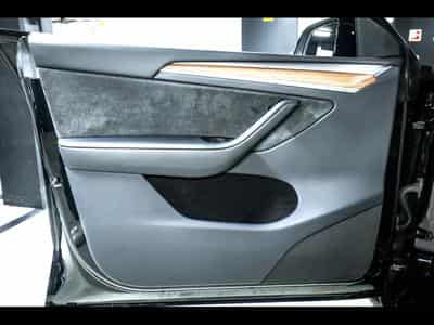 Tesla Model Y Y LONG RANGE DUAL MOTOR AWD (2023) - Photo 8