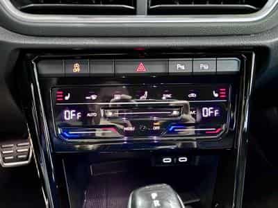 VW T-Roc R-line 150 CV DSG 7 TSI ** Caméra ** ACC ** (2022) - Photo 15