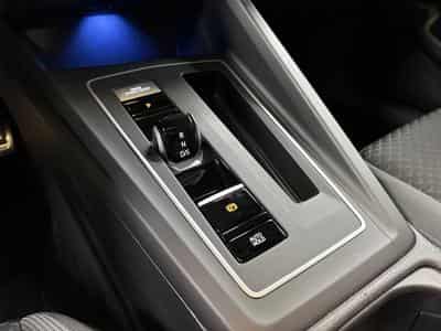 VW Golf Life ACTIVE 2.0 TDI DSG7 150 CV ** Attelage ** Caméra ** (2022) - Photo 15