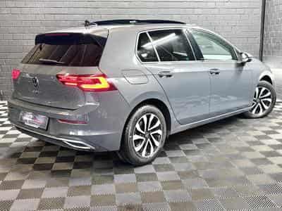 VW Golf Life ACTIVE 2.0 TDI DSG7 150 CV ** Attelage ** Caméra ** (2022) - Photo 6
