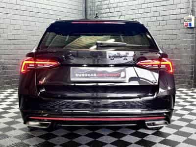 Skoda Octavia RS iV Combi PHEV 245 CV *MATRIX* *Sièges Chauff* (2022) - Foto 5