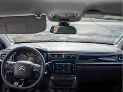 Citroën C3 1.2T 110CV SHINE * GARANTIE 36 MOIS * (2023) - Photo 8