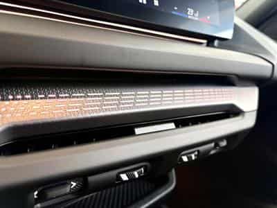 BMW 120 120i M-Sport 170CV  *Sièges Chauffants* Shadow Line * (2025) - Foto 14