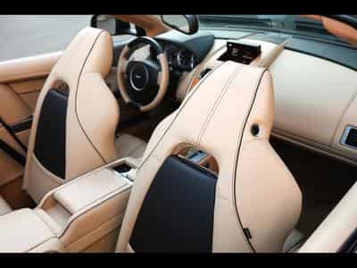Aston-Martin Virage VOLANTE 6.0 V12 TOUCHTRONIC II – MARRON BLACK (2013) - Photo 15