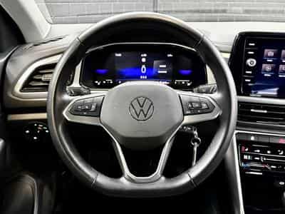 VW T-Roc Life 150 CV TSI DSG7 ** Attelage ** Pneus 4 Saisons** (2024) - Foto 10