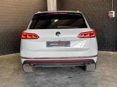 VW Touareg 3.0 TSi V6 eHybrid 4MOTION Elegance  381 CV (2022) - Foto 6