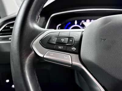 VW Tiguan Life ACTIVE 1.4 eHybrid TSI 245CV DSG6 *Attelage* *Caméra* (2022) - Foto 11