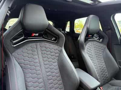 Audi RS3 Sportback 2.5 TFSI quattro/Pano/19//360°/SONO/MATRIX (2026) - Foto 3