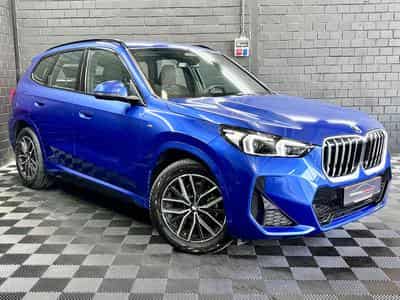 BMW X1 18i sDrive 136 CV M-Sport * Hayon * Caméra * Sièges chauffan (2025) - Foto 3