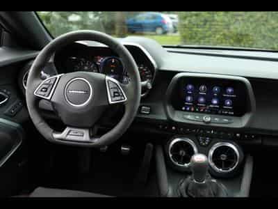 Chevrolet Camaro ZL1°MANUAL 6°PANO°RECARO°KEYLESS°BOSE°KAM°HUD (2020) - Foto 12