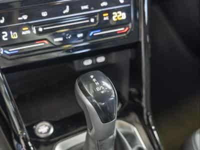 VW T-Roc R-Line 1.5 TSI 150 CV DSG7 *Caméra* *Hayon* *ACC* (2024) - Photo 15