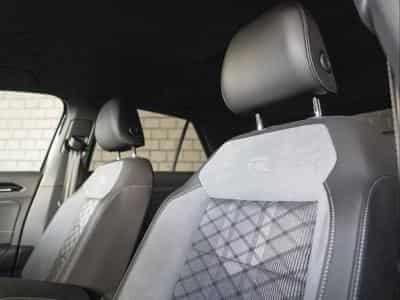 VW T-Roc R-Line 1.5 TSI 150 CV DSG7 *Caméra* *Hayon* *ACC* (2024) - Photo 8