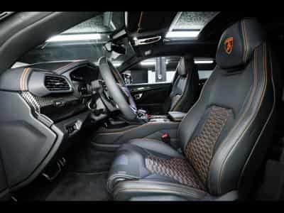 Lamborghini Urus S 4.0 V8  (666 CH) - AKRAPOVIC (2024) - Photo 12