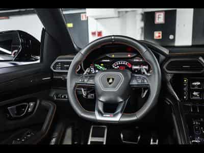 Lamborghini Urus S 4.0 V8  (666 CH) - AKRAPOVIC (2024) - Photo 13