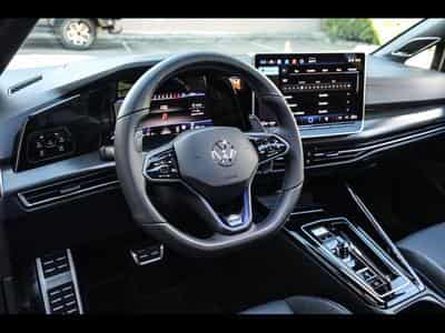 VW Golf R 8.5 2.0 TSI 4MOTION BLACK EDITION – WARRANTY 07/2028 (2025) - Foto 9