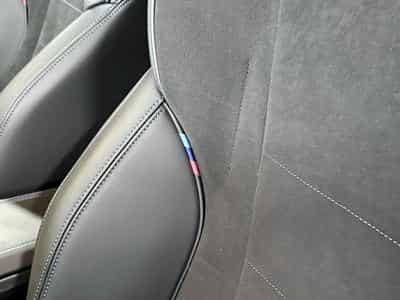 BMW X1 18i sDrive 136 CV M-Sport * Hayon * Caméra * Sièges chauffan (2025) - Photo 5