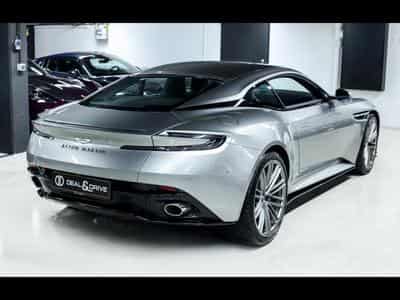 Aston-Martin DB12 COUPE 4.0 V8 BITURBO - ALUMINITE SILVER (2024) - Foto 7