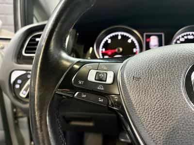 VW Golf 2.0 TDI Highline *ACC* Caméra* Sièges Chauff* Cuir* (2015) - Foto 9