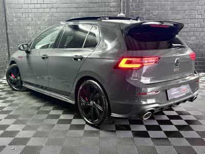 VW Golf GTI Clubsport 2.0 TSI 300 CV DSG7 *IQ. LIGHT* *PANO* CUIR * (2023) - Foto 4