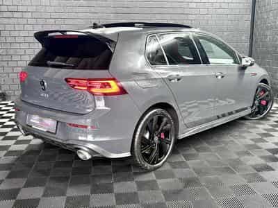 VW Golf GTI Clubsport 2.0 TSI 300 CV DSG7 *IQ. LIGHT* *PANO* CUIR * (2023) - Foto 6