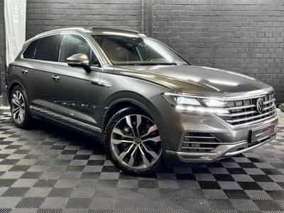 VW Touareg 3.0 TSi V6 eHybrid 4MOTION Elegance  381 CV (2022) - Foto 3
