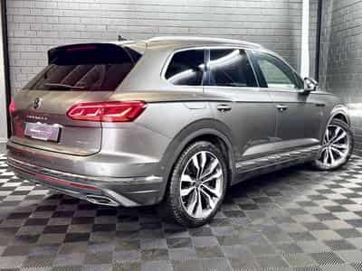 VW Touareg 3.0 TSi V6 eHybrid 4MOTION Elegance  381 CV (2022) - Foto 6