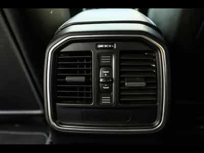 Porsche Macan III GTS PDK – CARRARA WHITE METALLIC (2024) - Photo 14