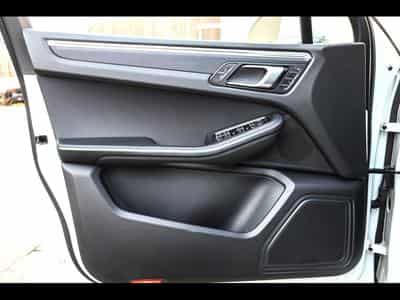 Porsche Macan III GTS PDK – CARRARA WHITE METALLIC (2024) - Photo 9