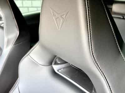 Cupra Leon ST 2.0 TSI 310CV 4Drive **VSS ** Caméra ** ACC* (2021) - Foto 8