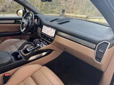 Porsche Cayenne Cayenne Turbo/21/Pano/Camera/ Burmester/ (2018) - Photo 12