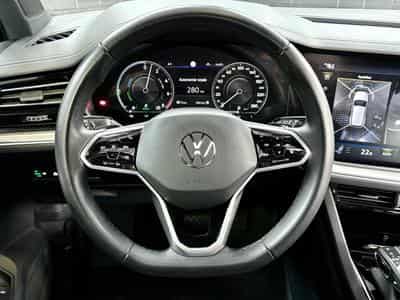 VW Touareg 3.0 TSi V6 PHEV 4MOTION Elegance 381 CV  * Attelage * (2022) - Foto 12