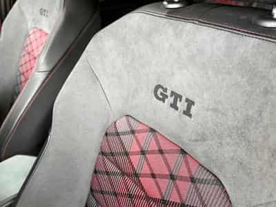 VW Golf GTI TCR 2.0 TSI 290 CV *AKRAPOVIC* *PANO *CAMERA* (2020) - Foto 8