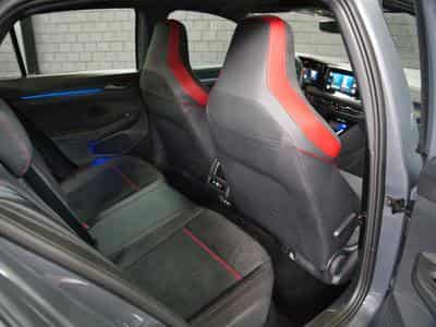 VW Golf GTI Clubsport 2.0 TSI 300 CV DSG7 *PANO* *MATRIX* HARMAN* (2024) - Foto 14