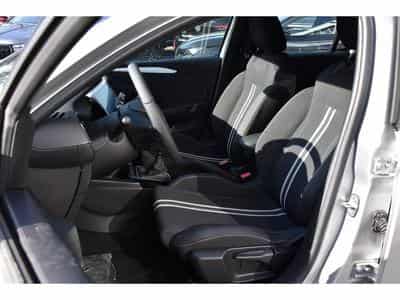 Opel Corsa 1.2 Turbo GS REGUL LANE SIDE CAM NEUVE (2025) - Photo 6