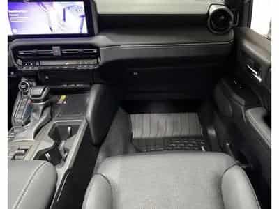 Toyota Land Cruiser HYBRID 2.4 (2026) - Photo 10