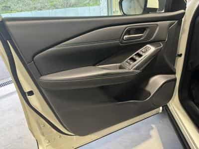 Nissan Qashqai 1.3 Mild Hybrid/Tekna+ Xtronic/1'/360°/NAVI/KEYLESS/Led (2022) - Photo 14