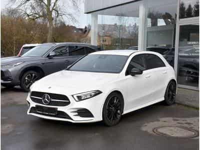 Mercedes A 200 AMG Line 7G-Tronic NIGHT CAM ALU19 1° MAIN (2020) - Photo 2