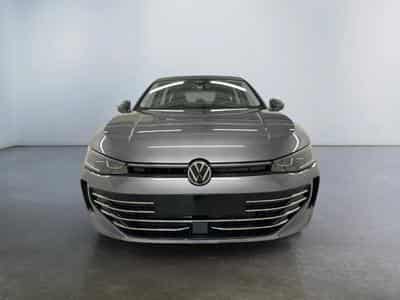 VW Passat Elegance 2.0 TDI 110kw-150CV DSG7 - jantes 17" -  Camera - (2026) - Foto 2