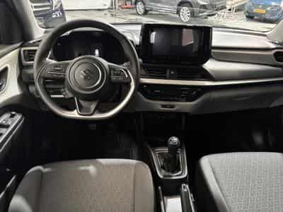 Suzuki Swift 1.2 GL+ (2025) - Photo 11