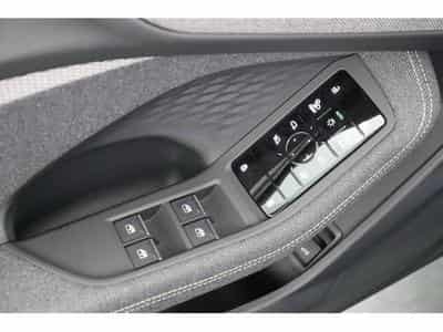 Audi A5 Audi A5 Avant TFSI  S tronic 7 S Line/19”/ (2025) - Photo 11