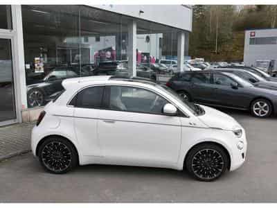 Fiat 500 3+1 42 kWh La Prima ACC CO DRIVER PANO CAM 1° MAIN (2024) - Photo 4