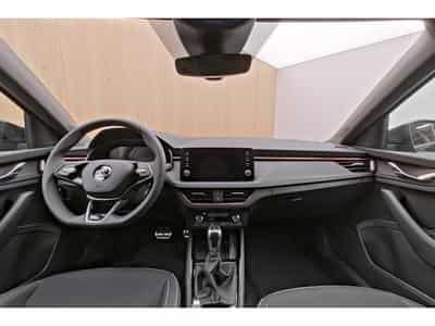 Skoda Scala Monte Carlo 1.5 TSI DSG 110 kW-150 CV DSG7 - Attelage - (2025) - Foto 10