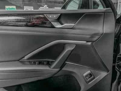 VW Tiguan Tiguan 1.5 eTSI 110 kW R-Line/ AHK/Pano/360°/Leder/VOLL (2026) - Photo 6