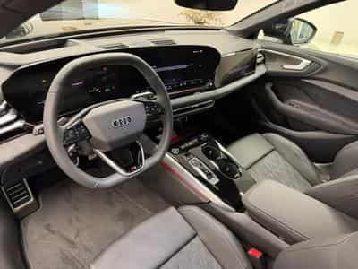 Audi A5 Avant e-hybrid quattro 367 CV / 270 KW S tronic (2026) - Photo 4