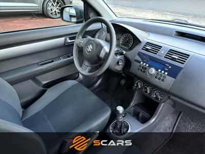 Suzuki Swift 1.3 92cv (2010) - Foto 9